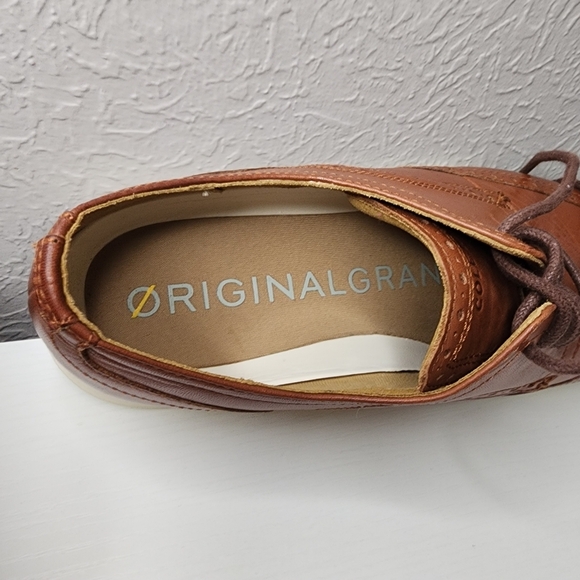 Cole Haan OriginalGrand Men’s Leather Wingtip Oxford Shoe [Woodbury/Ivory] - 10 - Picture 8 of 13